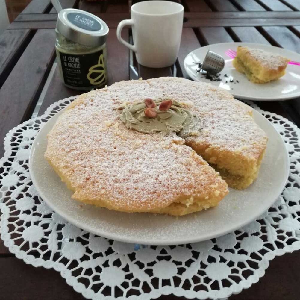Cream Pistachio Sponge Cake