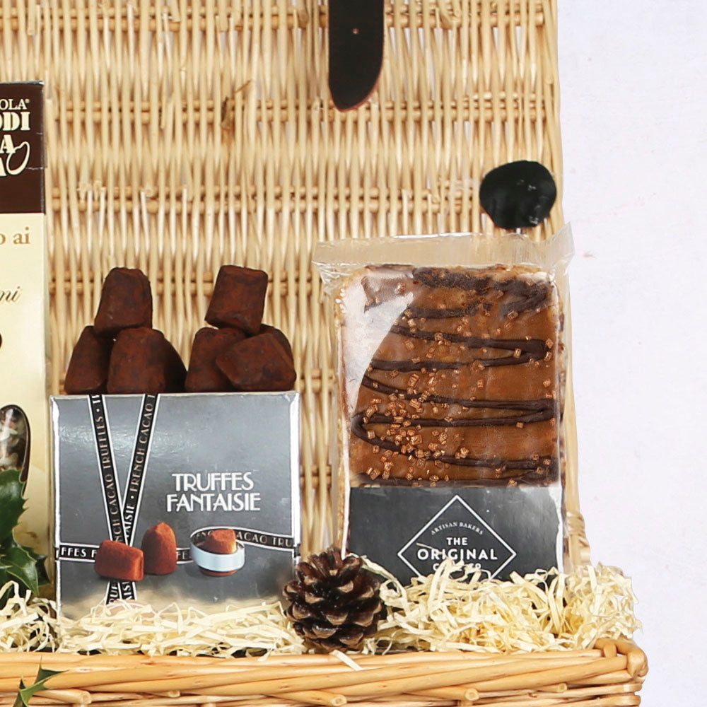 Elegance Hamper in Wicker Basket Component 5