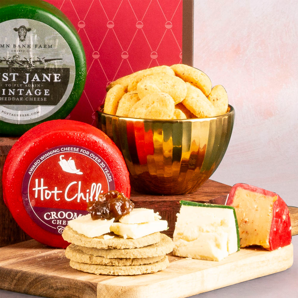 Truckle Quadruple Cheese, Chutney & Crackers Gift Component 4