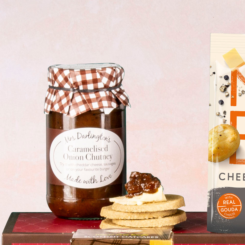 Truckle Quadruple Cheese, Chutney, Crackers Gift Component 3