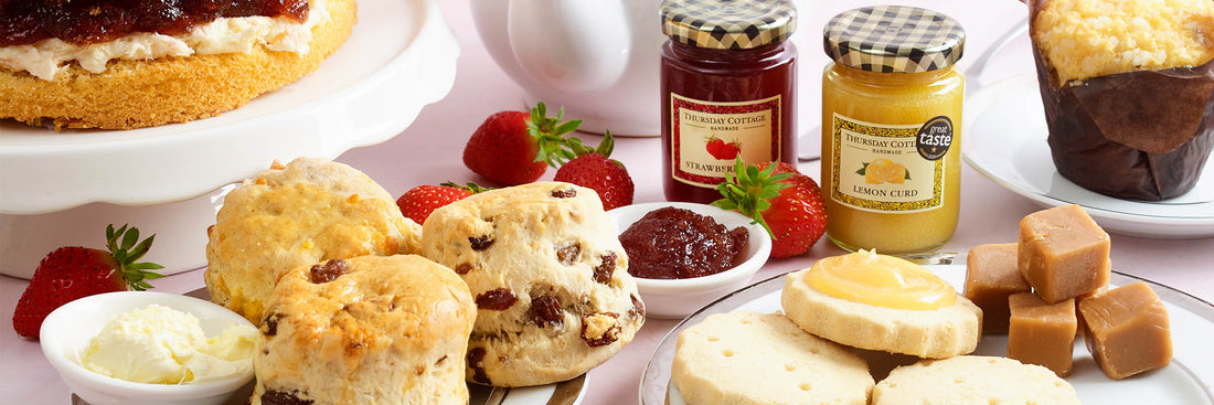What’s the Difference Between a Cream Tea and an Afternoon Tea Hamper?