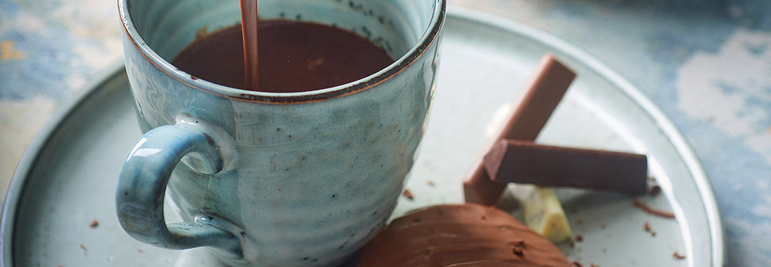 What Makes a Hot Chocolate Hamper the Ultimate Comfort Gift?