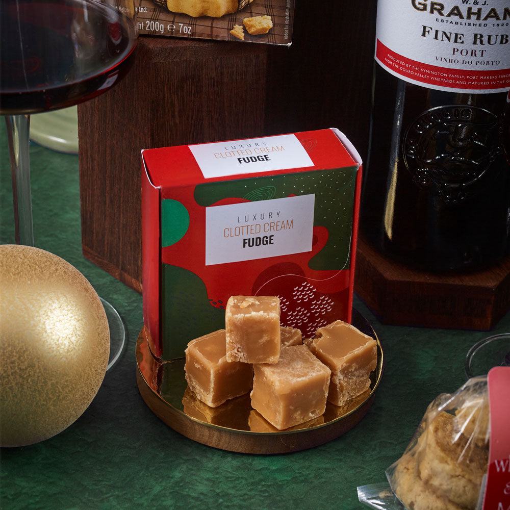 The Very Merry Christmas Hamper Basket 6