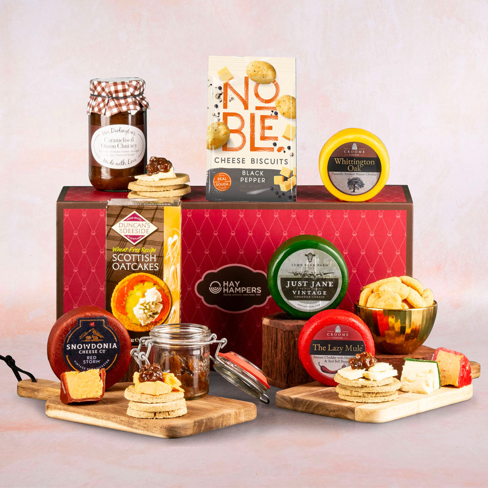 Truckle Quadruple Cheese, Chutney, Crackers Gift