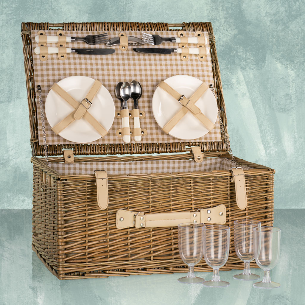 The Perfect Picnic Hamper