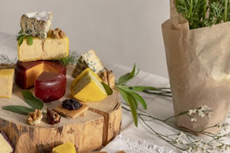 Easter Cheese Hamper Gifts